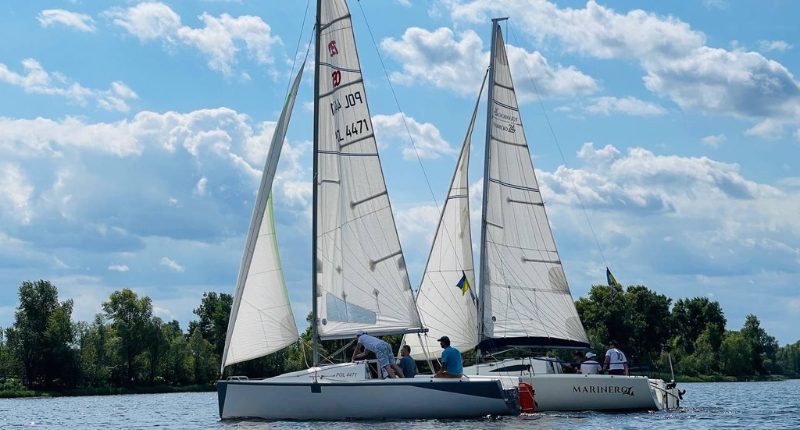 Тренування на крейсерсько-гоночній яхті